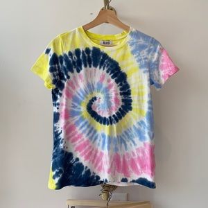 525 from Revolve Tie Dye Tee